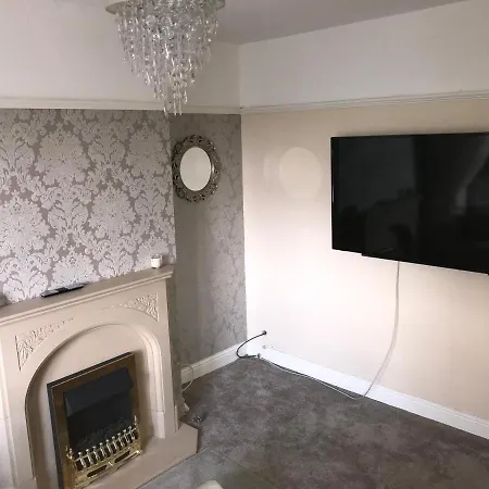 Prázdninový dům 3 Bedroom With Stunning Views And Hot Tub Birmingham