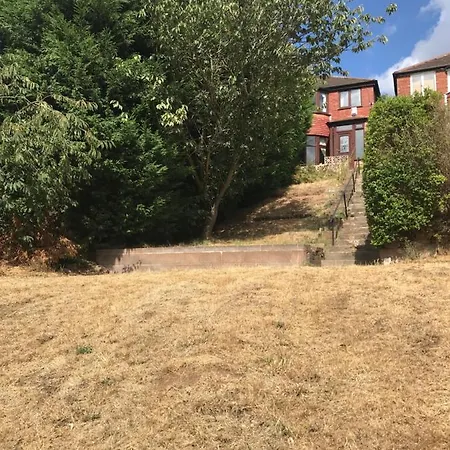 3 Bedroom With Stunning Views And Hot Tub Birmingham
